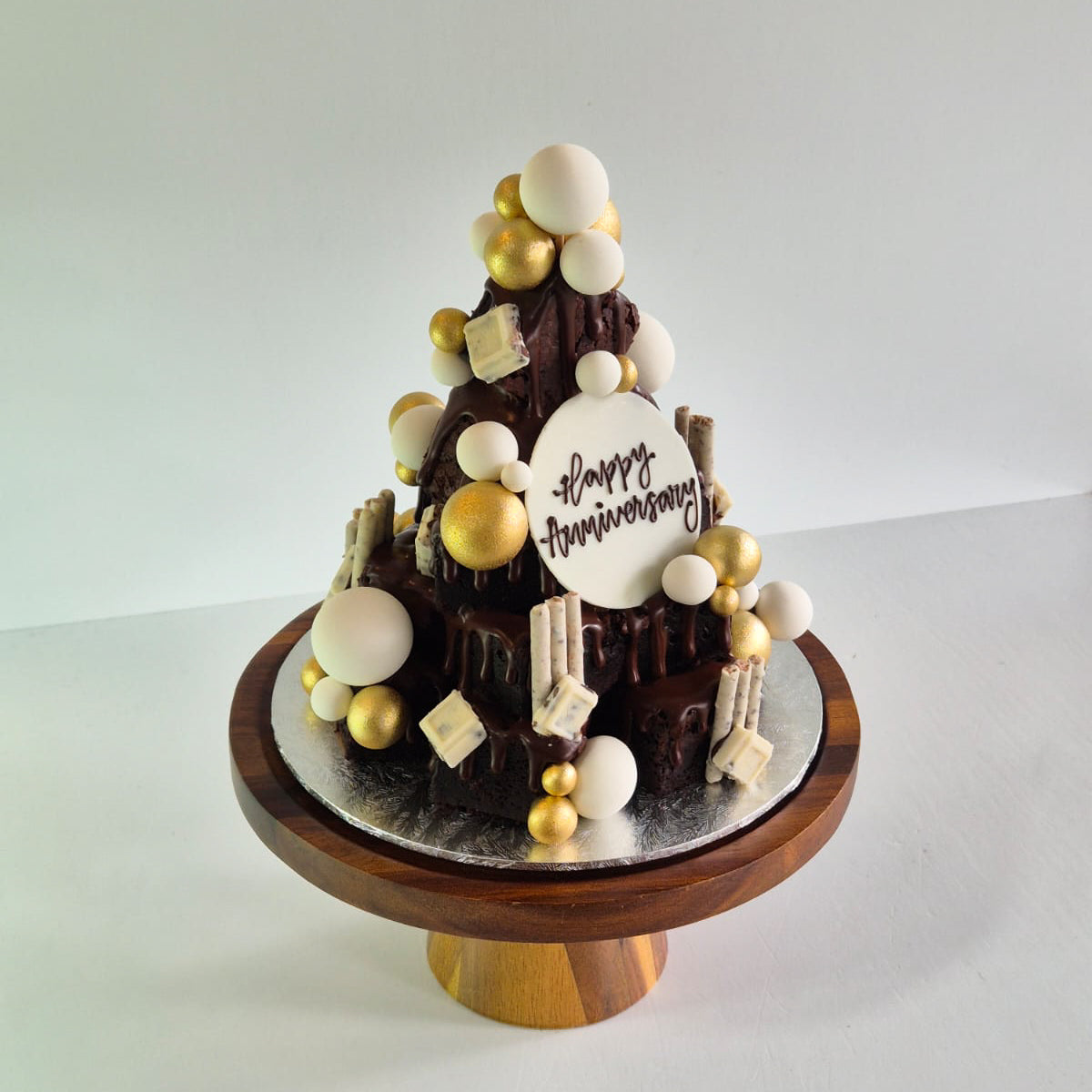 White & Gold Brownie Tower