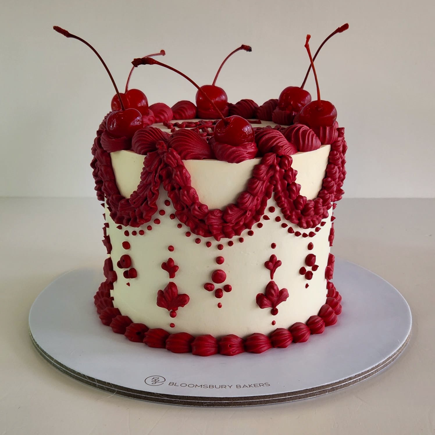 Vintage Victorian Cake